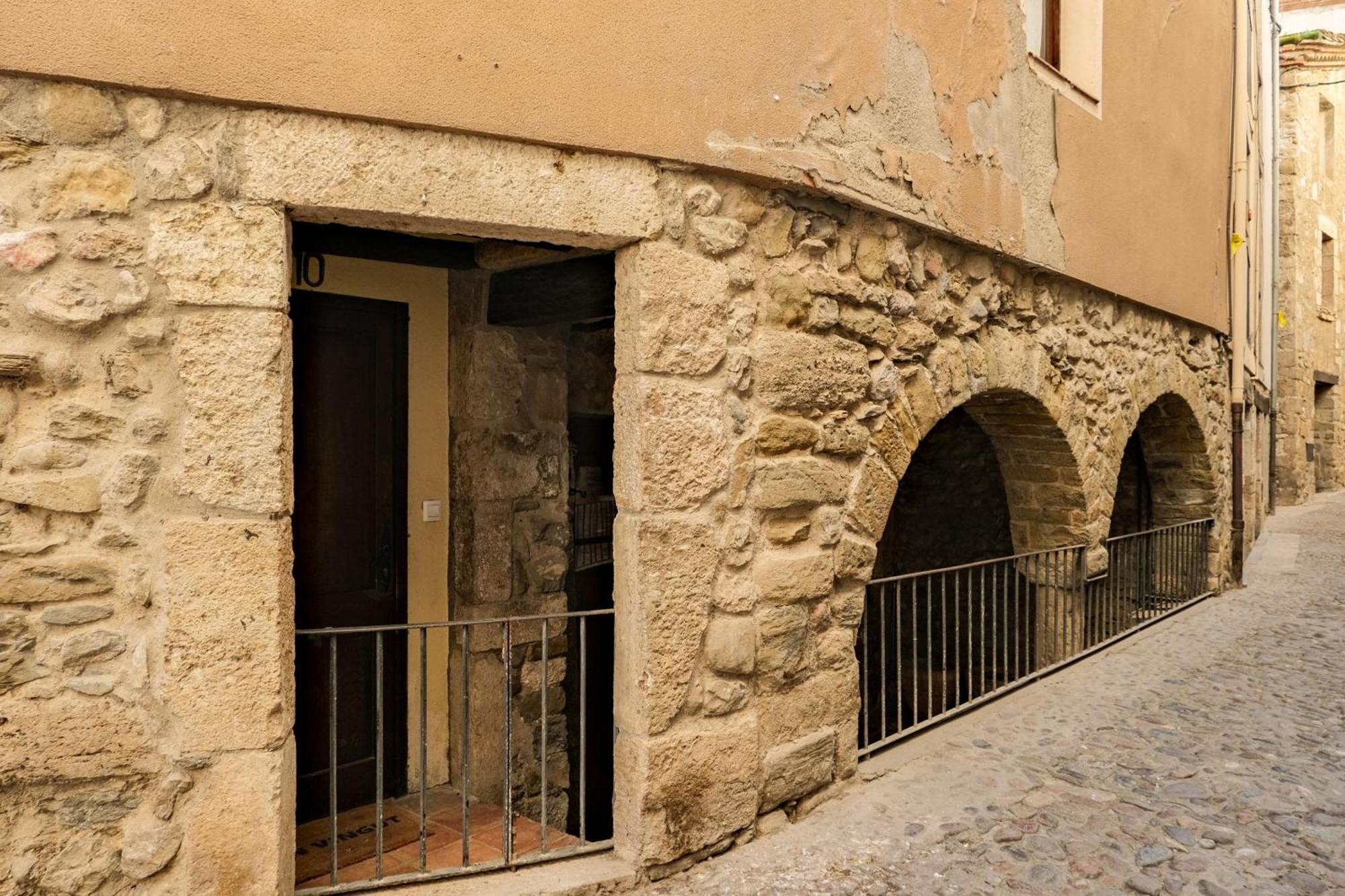 10 Del Pont Alojamiento Con Vistas Panoramicas Besalú Buitenkant foto